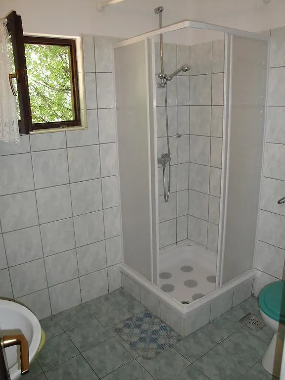 Apartments Kreso Starigrad Paklenica 0*,  Croácia